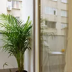 Halo - Victoria Boulevard I Carpark Nearby I Balcony Apartman Bukarest