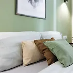 Halo - Victoria Boulevard I Carpark Nearby I Balcony Apartman