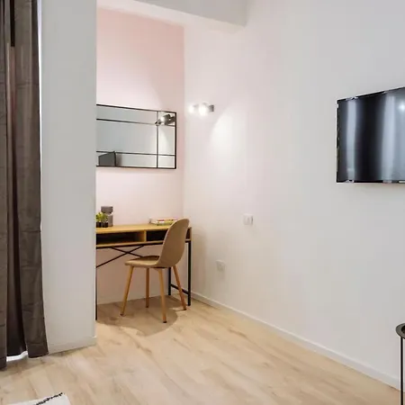 Halo - Victoria Boulevard *