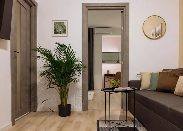 Halo - Victoria Boulevard Apartament *