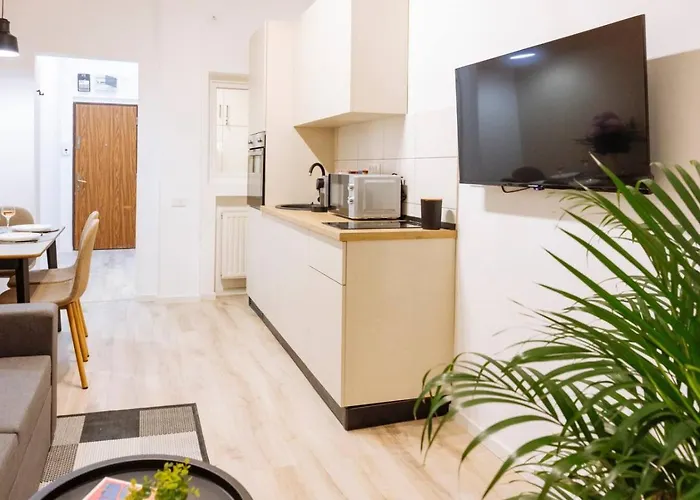 Halo - Victoria Boulevard