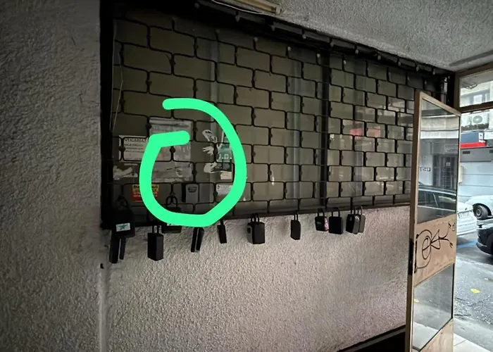 Halo - Victoria Boulevard *