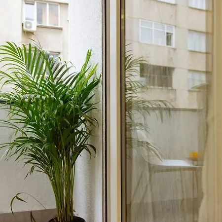 Halo - Victoria Boulevard I Carpark Nearby I Balcony Appartement Bucarest